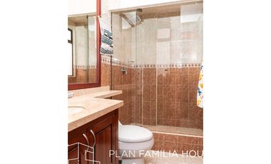 Hermosa casa en Chía,en  lote independiente, en conjunto