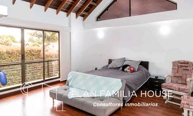 Hermosa casa en Chía,en  lote independiente, en conjunto