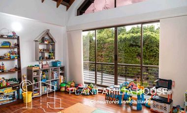 Hermosa casa en Chía,en  lote independiente, en conjunto