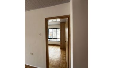 Casa esquinera para la venta en las Mercedes, Cuba,Pereira