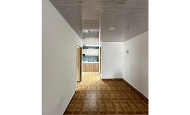 Casa esquinera para la venta en las Mercedes, Cuba,Pereira