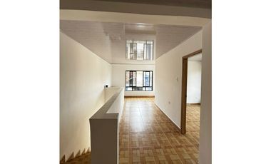 Casa esquinera para la venta en las Mercedes, Cuba,Pereira