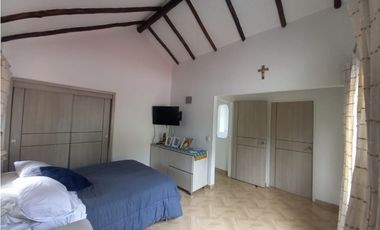 VENDO CASA CAMPESTRE EN LA VEGA