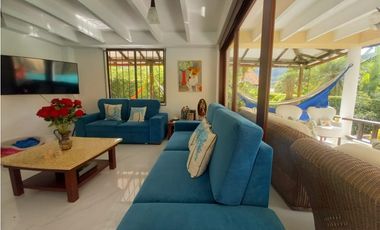 VENDO CASA CAMPESTRE EN LA VEGA