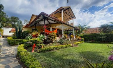 VENDO CASA CAMPESTRE EN LA VEGA