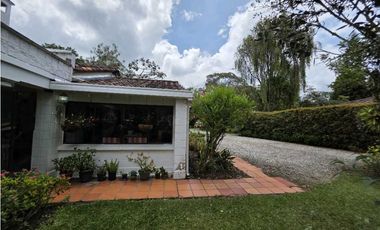 CASA FINCA EN ARRIENDO RIONEGRO ANTIOQUIA, SECTOR LLANOGRANDE