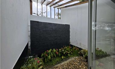 CASA FINCA EN ARRIENDO RIONEGRO ANTIOQUIA, SECTOR LLANOGRANDE