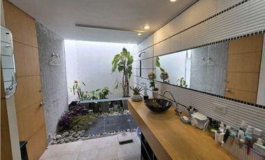 CASA FINCA EN ARRIENDO RIONEGRO ANTIOQUIA, SECTOR LLANOGRANDE