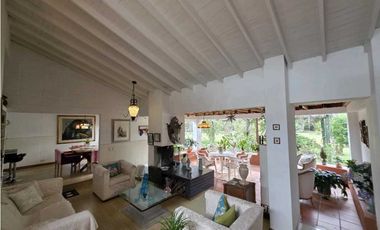 CASA FINCA EN ARRIENDO RIONEGRO ANTIOQUIA, SECTOR LLANOGRANDE