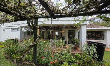 CASA FINCA EN ARRIENDO RIONEGRO ANTIOQUIA, SECTOR LLANOGRANDE