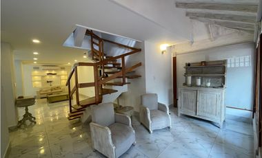 Venta de casa de casa 3 niveles Rodadero-Santa Marta