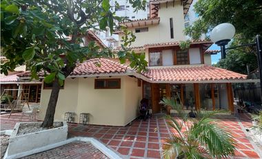 Venta de casa de casa 3 niveles Rodadero-Santa Marta