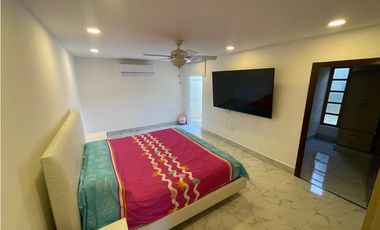 Venta de casa de casa 3 niveles Rodadero-Santa Marta