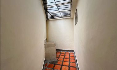 SE VENDE CASA EN CAMPOVALDES