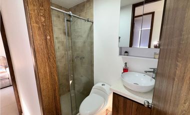 SE ALQUILA APARTAMENTO AMOBLADO BOCHALEMA