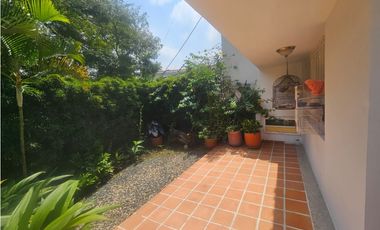 Venta de casa en barrio santa Teresita Oeste de Cali