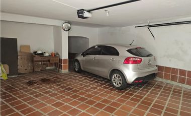 Venta de casa en barrio santa Teresita Oeste de Cali