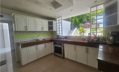 Venta de casa en barrio santa Teresita Oeste de Cali