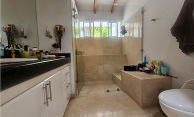 Venta de casa en barrio santa Teresita Oeste de Cali