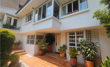 Venta de casa en barrio santa Teresita Oeste de Cali