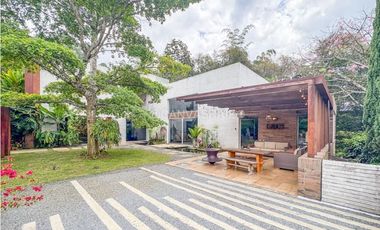 VENTA DE CASA EN EL SECTOR DE LAS PALMAS