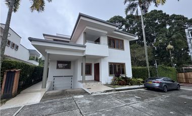 VENTA DE CASA CONJUNTO EXCLUSIVO AL NORTE DE ARMENIA