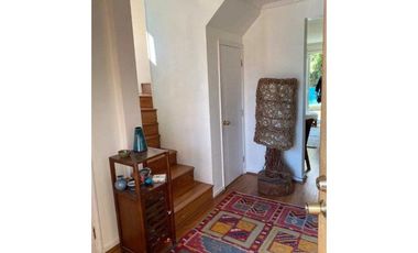 Se arrienda amplia casa en Condominio de Peñalolén