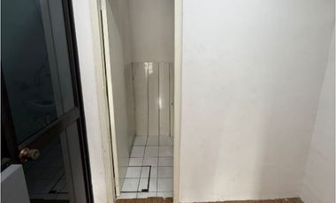 Centro de Guayaquil, Local Comercial en Renta, 80m2