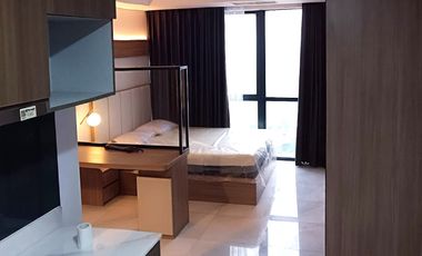 DISEWAKAN UNIT STUDIO APARTEMEN THE SMITH ALAM SUTERA TANGERANG