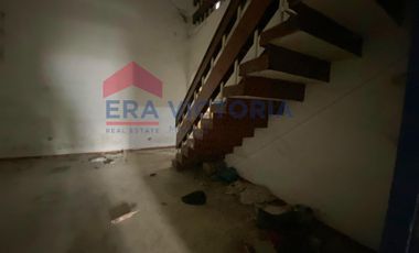 Disewakan Properti Strategis Rumah dan Tanah Luas Pinggir Jalan Besar