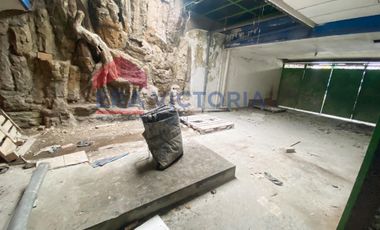 Disewakan Properti Strategis Rumah dan Tanah Luas Pinggir Jalan Besar