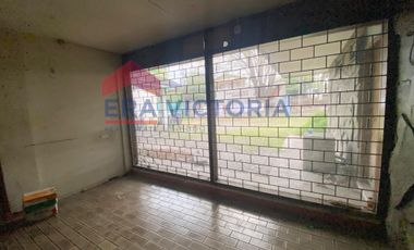 Disewakan Properti Strategis Rumah dan Tanah Luas Pinggir Jalan Besar