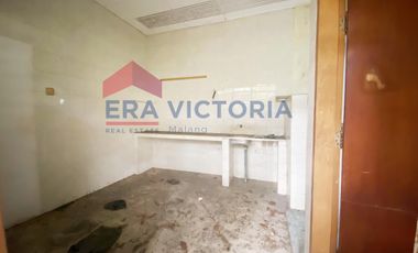 Disewakan Properti Strategis Rumah dan Tanah Luas Pinggir Jalan Besar