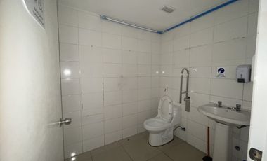 SE ARRIENDA LOCAL EN PISO 1 CALLE MIRAFLORES (CÓD. 539)