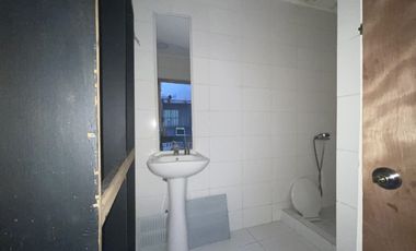 SE ARRIENDA LOCAL EN PISO 1 CALLE MIRAFLORES (CÓD. 539)