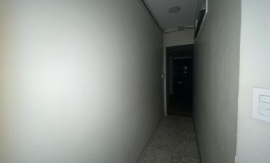 SE ARRIENDA LOCAL EN PISO 1 CALLE MIRAFLORES (CÓD. 539)