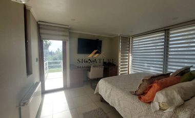 GRAN CASA EN CHICUREO, NEGOCIABLE