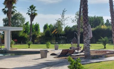 GRAN CASA EN CHICUREO, NEGOCIABLE