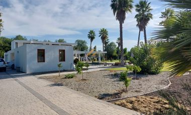 GRAN CASA EN CHICUREO, NEGOCIABLE