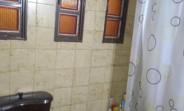 Casa en venta - 4 Dormitorios 6 Baños - 383Mts2 - Morón