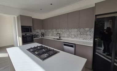 Casa de lujo, 5 hab en suite a la laguna en Barbarita en VENTA y ALQUILER