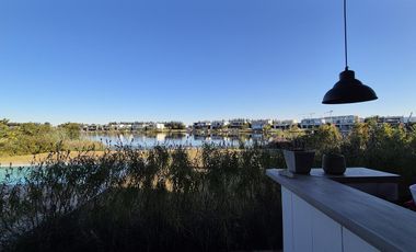 Casa de lujo, 5 hab en suite a la laguna en Barbarita en VENTA y ALQUILER