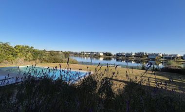 Casa de lujo, 5 hab en suite a la laguna en Barbarita en VENTA y ALQUILER