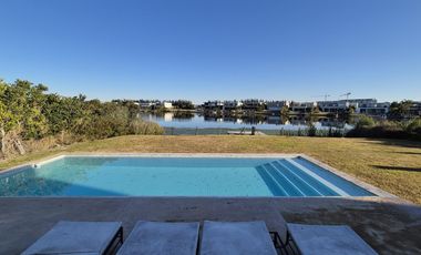 Casa de lujo, 5 hab en suite a la laguna en Barbarita en VENTA y ALQUILER