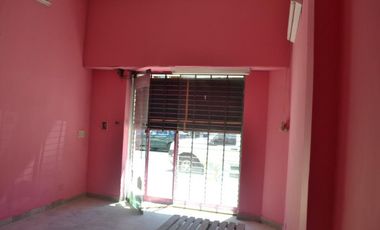 Riobamba 100. Local comercial y PH en venta. Lanús Oeste