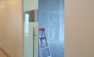 Vendo Oficina en Obra gris en Zona Santa Maria