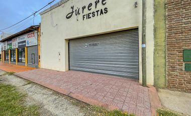 Local tipo salón multi espacio sobre avenida principal en Baigorria