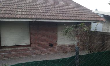 Casa en venta - 2 Dormitorios 2 Baños - Cochera - 433Mts2 - Bosque Grande, Mar del Plata