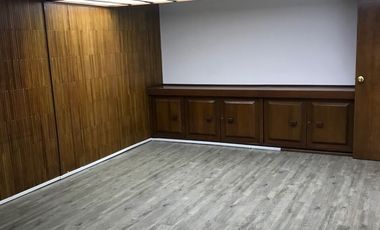 CASA CON USO DE SUELO PARA OFICINA EN PEDREGAL