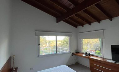 Casa en venta - 3 Dormitorios 2 Baños - 605Mts2 - Sierra de Los Padres